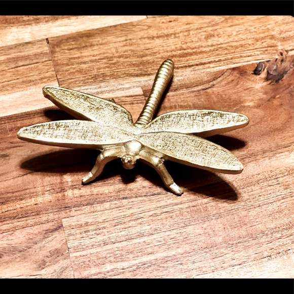 🪲Gold Resin Dragonfly Garden Figure Tiered Tray Decor🪲 - Picture 3 of 8